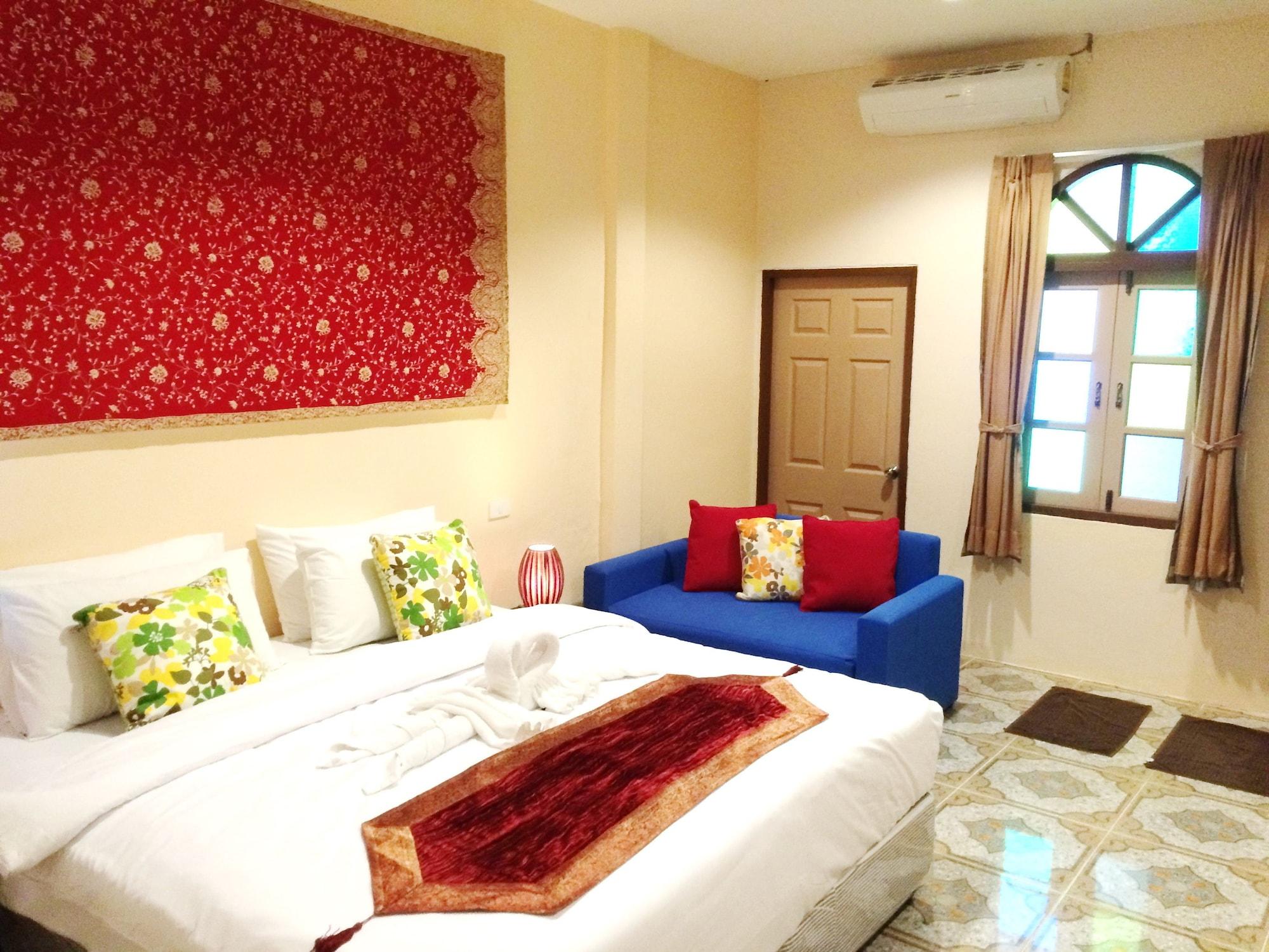 Goldsea Beach Patong Exterior photo